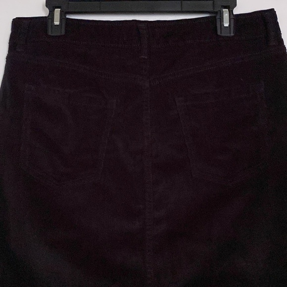 Black Corduroy Skirt with front and back pockets - Picture 7 of 15